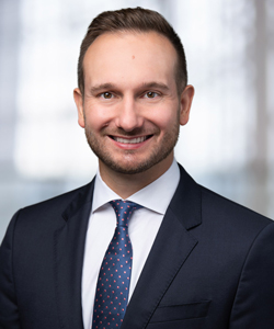 Greg Halagan headshot