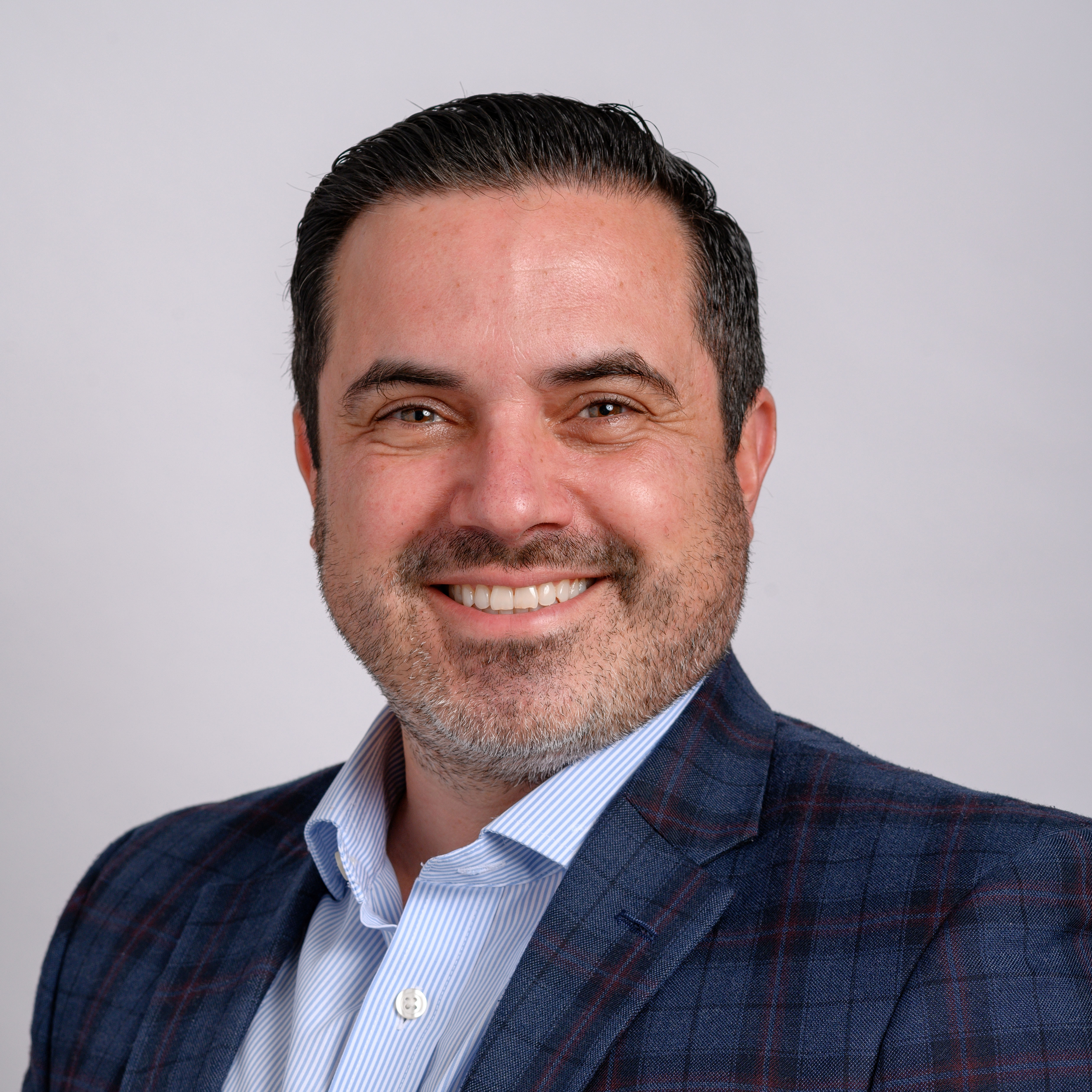 Nelson Pereira headshot