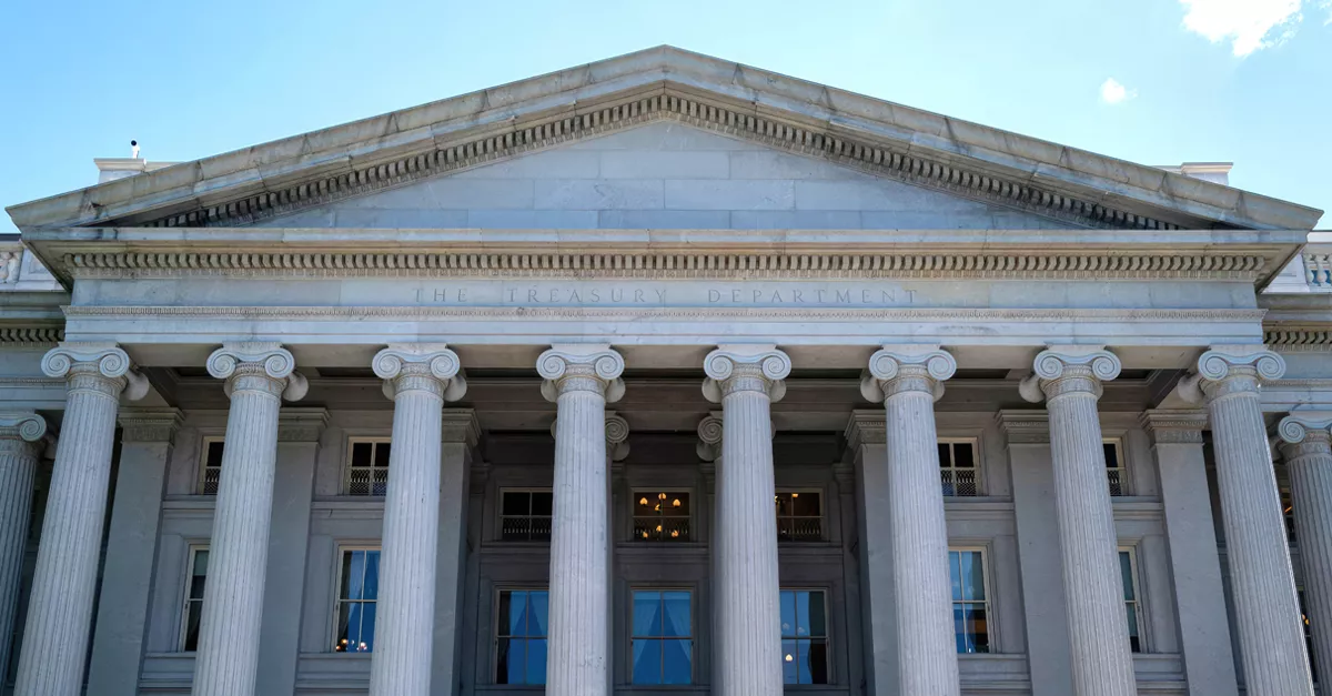 Insurance AUM 1200x627-macro-Aug2025